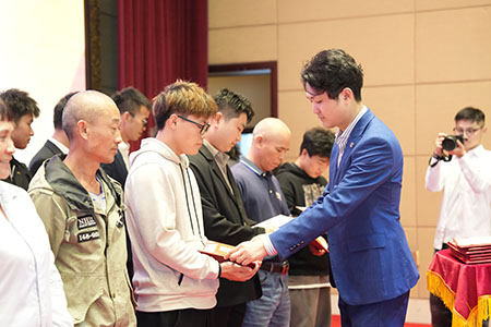 �격����-����Ʒ������