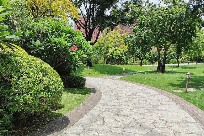 ��ݸ����ɽ��԰����������