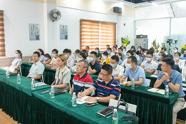 �격�����������á���������