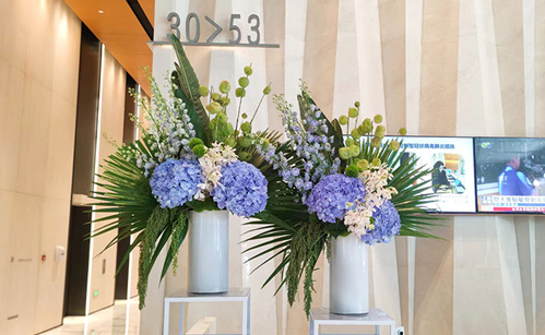 �격����԰��ǰ̨���հ���