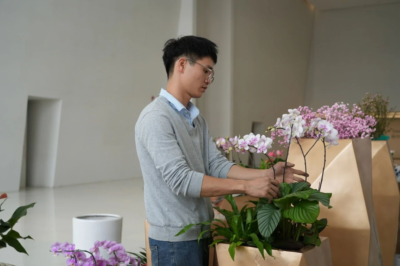 �격����-����Ʒ������